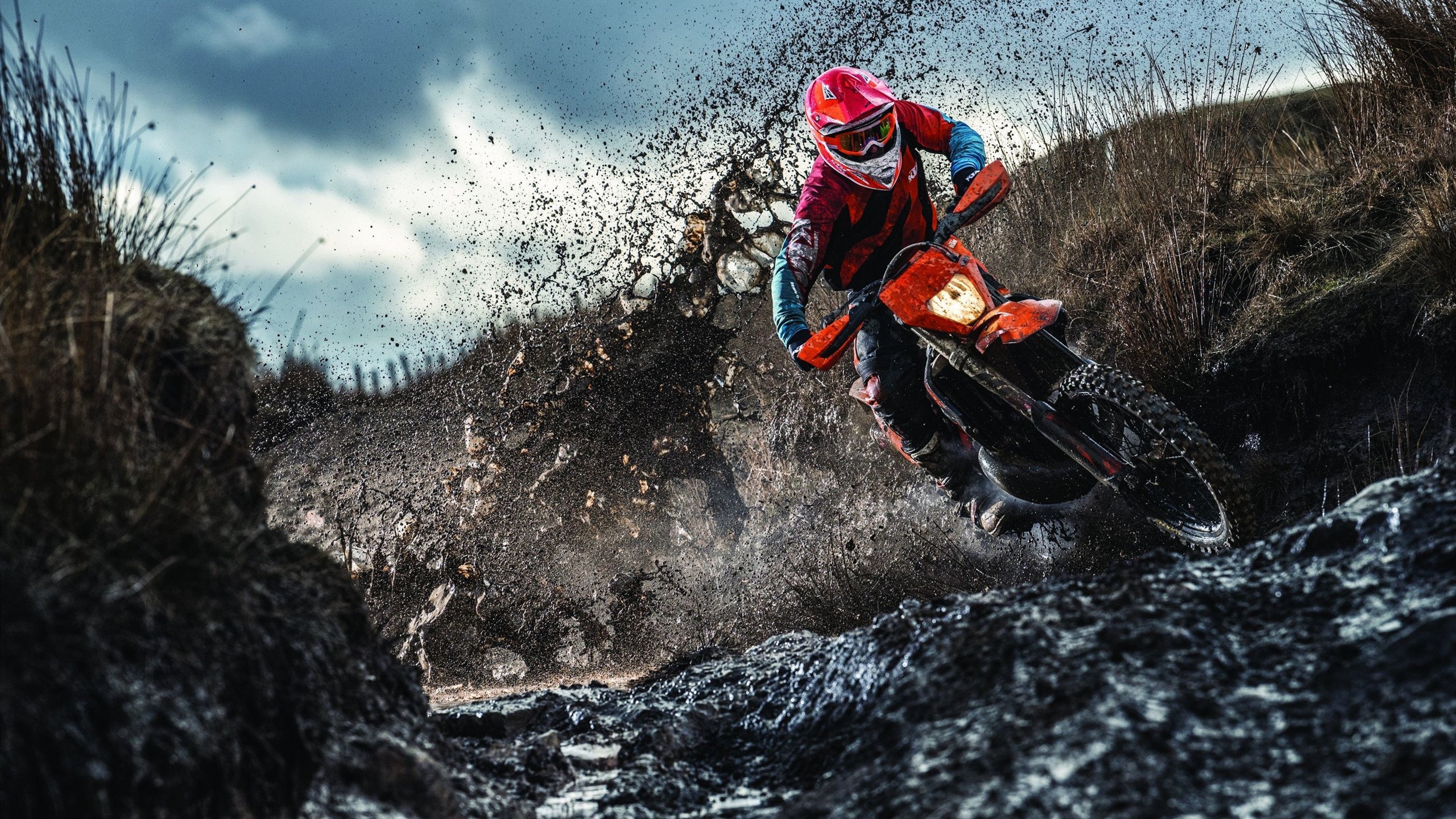 WRC希腊站：沙土飞扬，赛事紧张激烈，希腊联赛ds