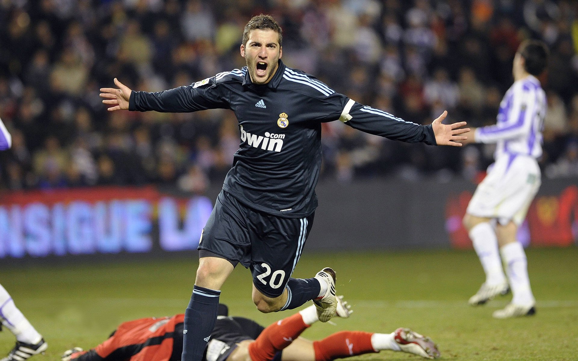 “智能化场馆让未来比赛更具沉浸感——虚拟现实、增强现实技术引发行业新风潮”